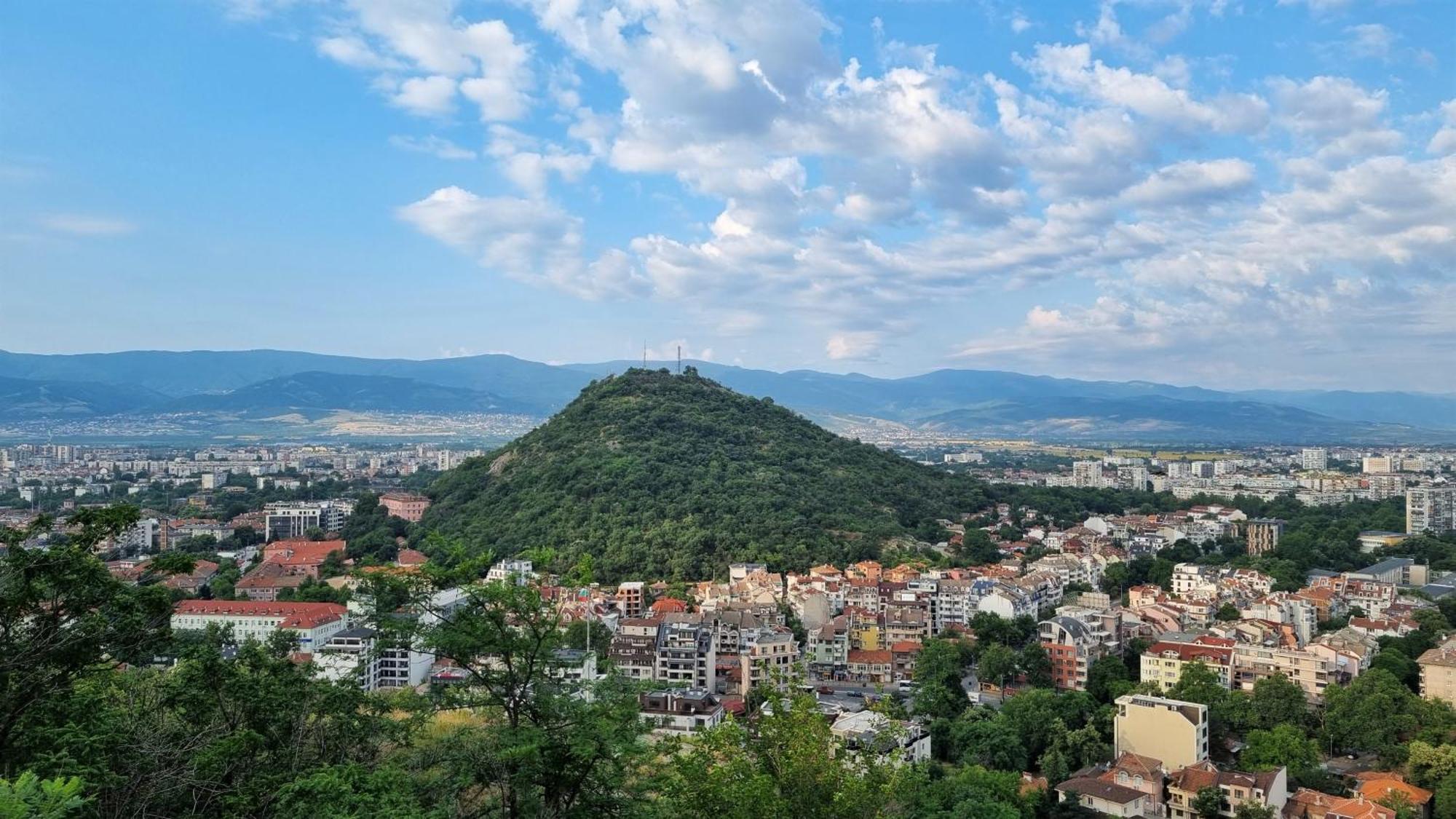 Luxury Quiet Apartment In The City Center Plovdiv Exterior foto